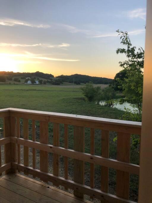 Pleasant Valley Farm Dairy Barn Writer'S Retreat โคลัมเบีย ภายนอก รูปภาพ