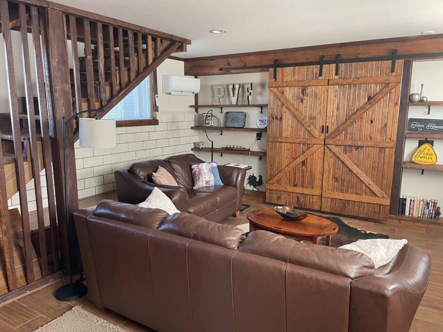 Pleasant Valley Farm Dairy Barn Writer'S Retreat โคลัมเบีย ภายนอก รูปภาพ